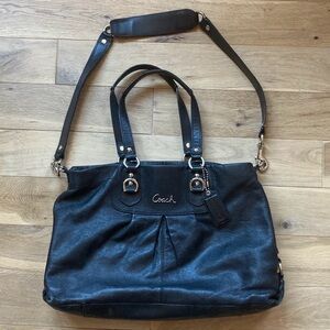 Coach Ashley Satchel (F15513)